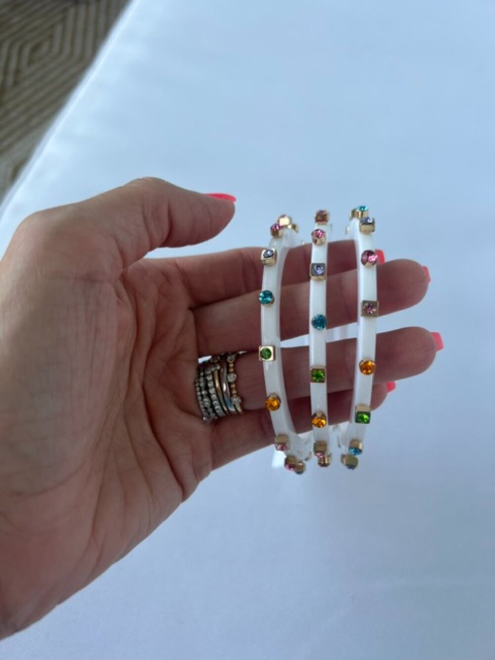 NWT Smith & Co White Resin Crystal Bangle Bracelet Set of 3 | Multicolor